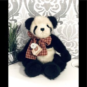 Boyds Bears Panda bear “ Ma Shen San” style # 93211V
